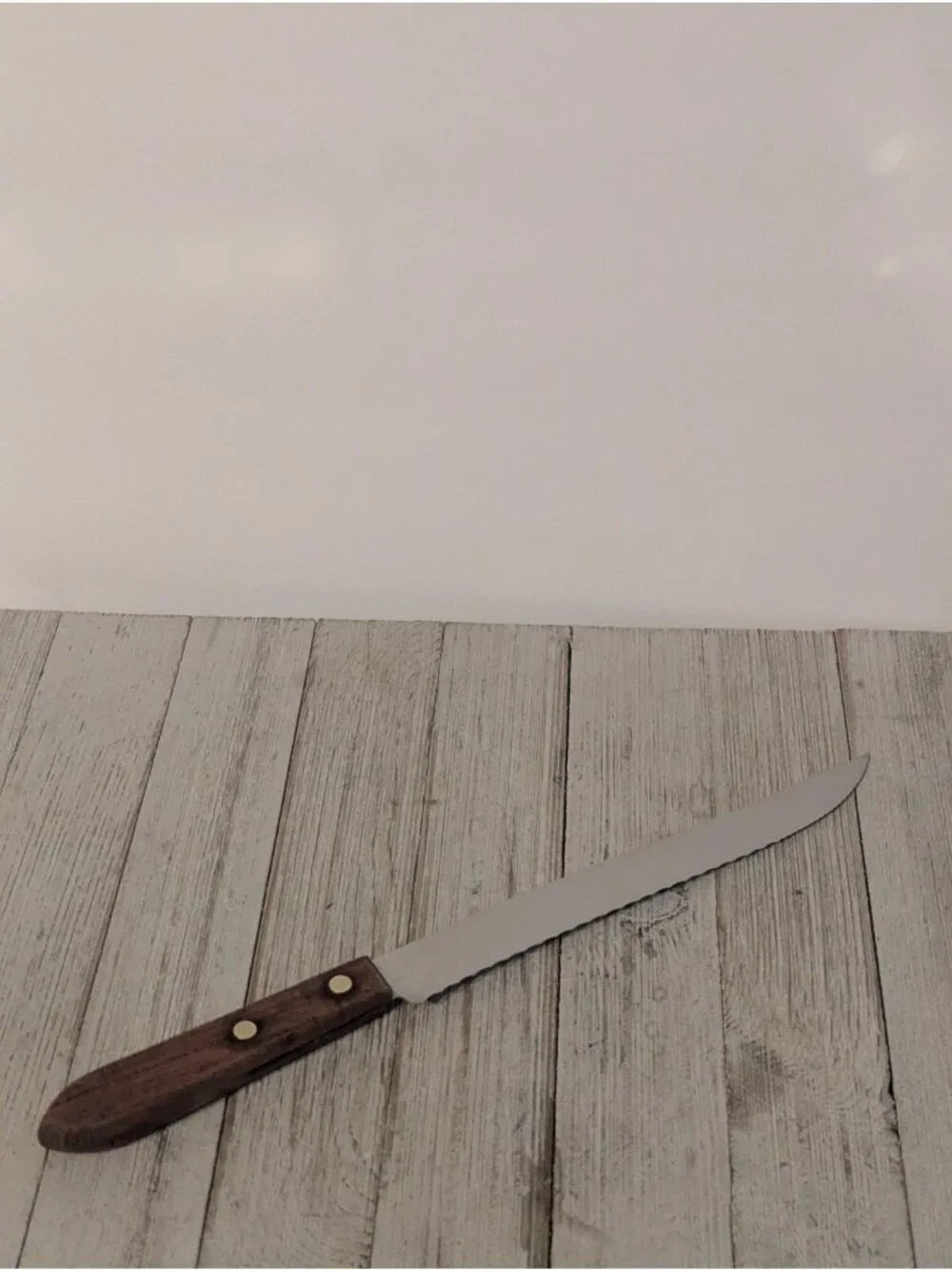 Robinson Knife Co features brand